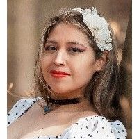 Vera-Tizatl, Adriana Leticia